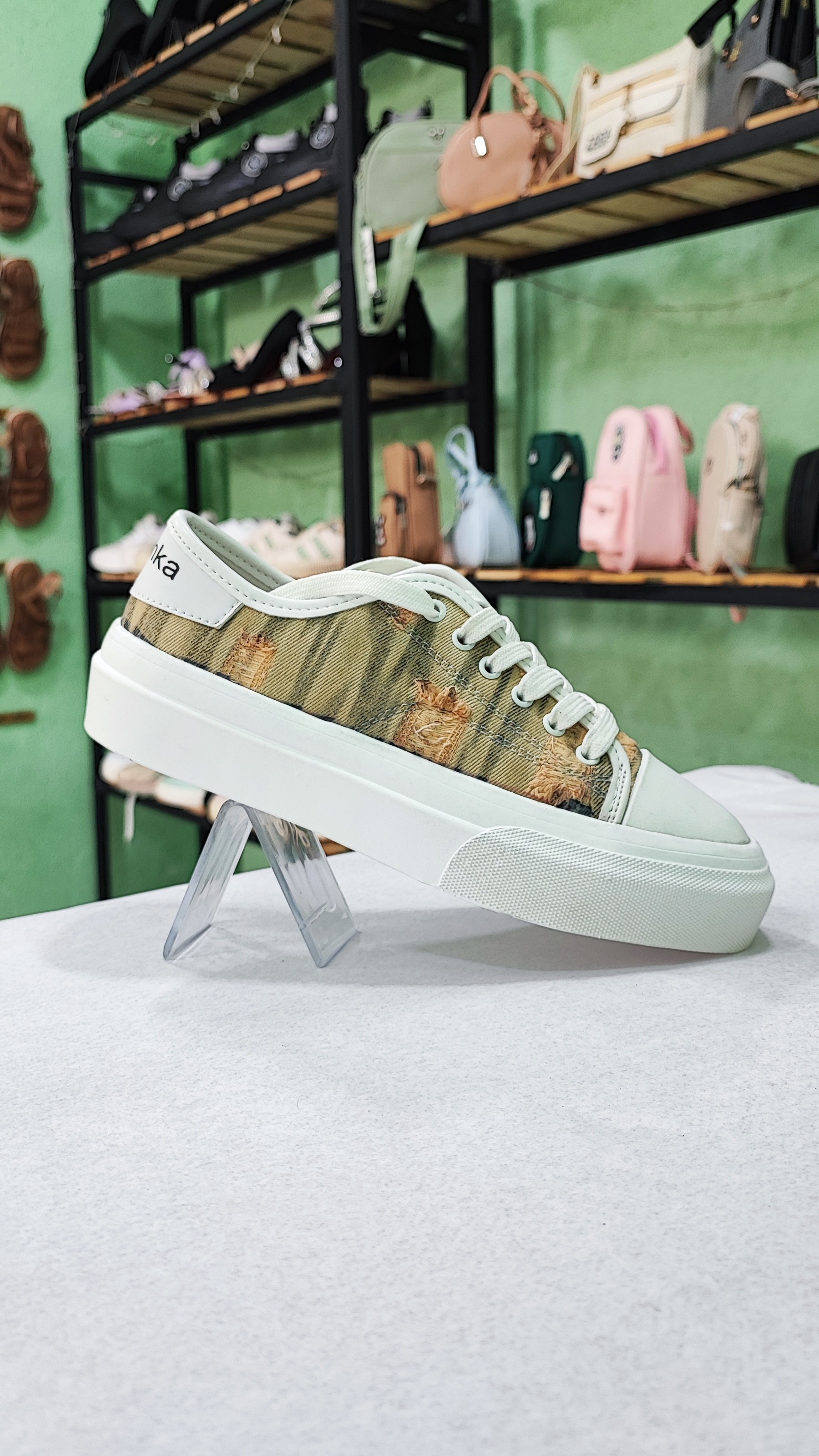 کفش ونس برشکا زنانه و دخترانه